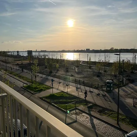 Luxe-appartement Aan De Schelde Apartamento *